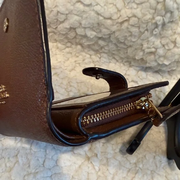 Coach tan  Wallet corner zip - Picture 6 of 9
